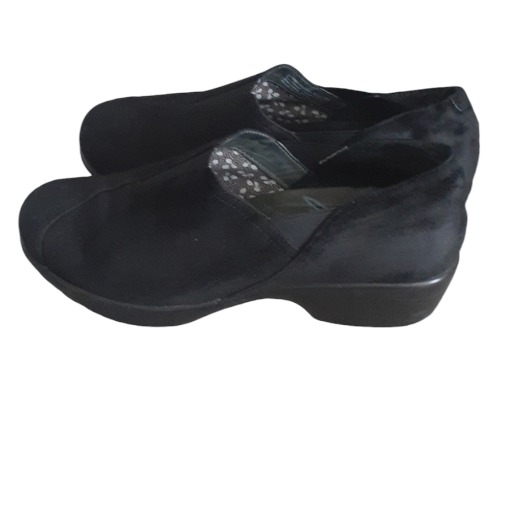 Dansko black suede slipon loafers shoes sz 9.5